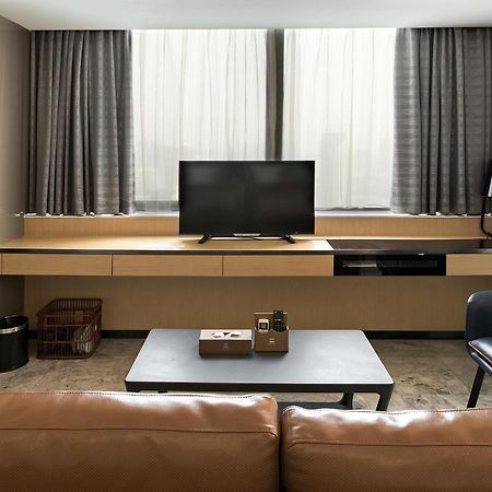 גואנגג'ואו Pengman Beijing Rd. A-Mall Apartment מראה חיצוני תמונה